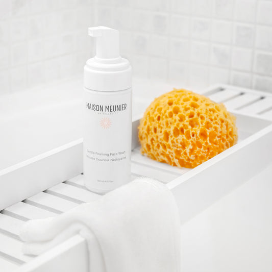 GENTLE FOAMING FACE WASH - Frangipani & French Honeysuckle