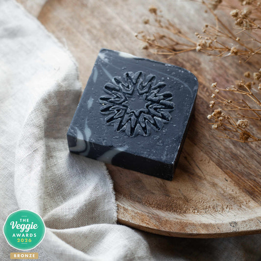 NATURAL CHARCOAL CLEANSING BAR - Lavender & Tea tree